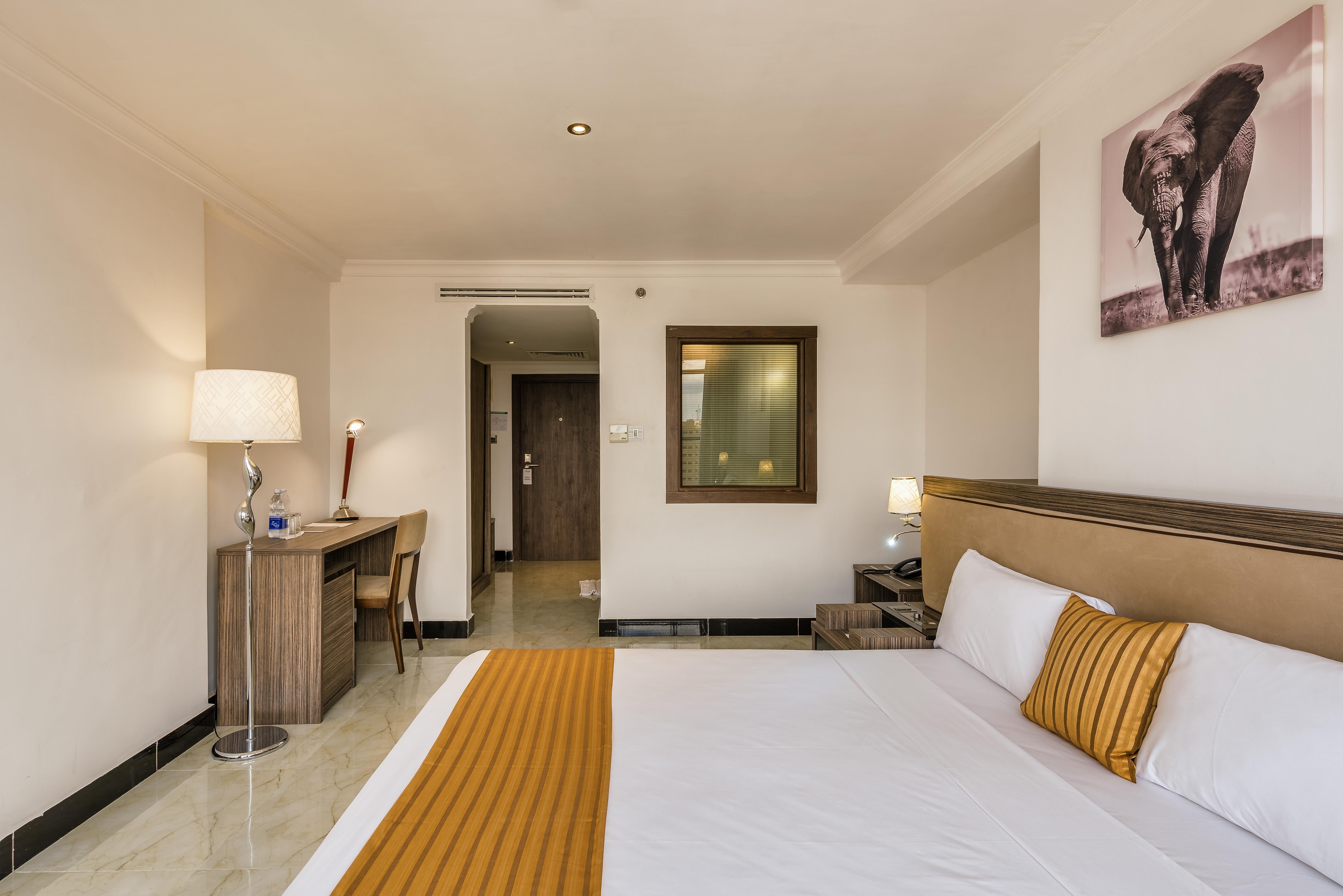 โกลเดน ทิวลิป ดาร์ เอส ซาลาม ซิตี้ เซ็นเตอร์ Hotel ดาร์เอสซาลาม ภายนอก รูปภาพ