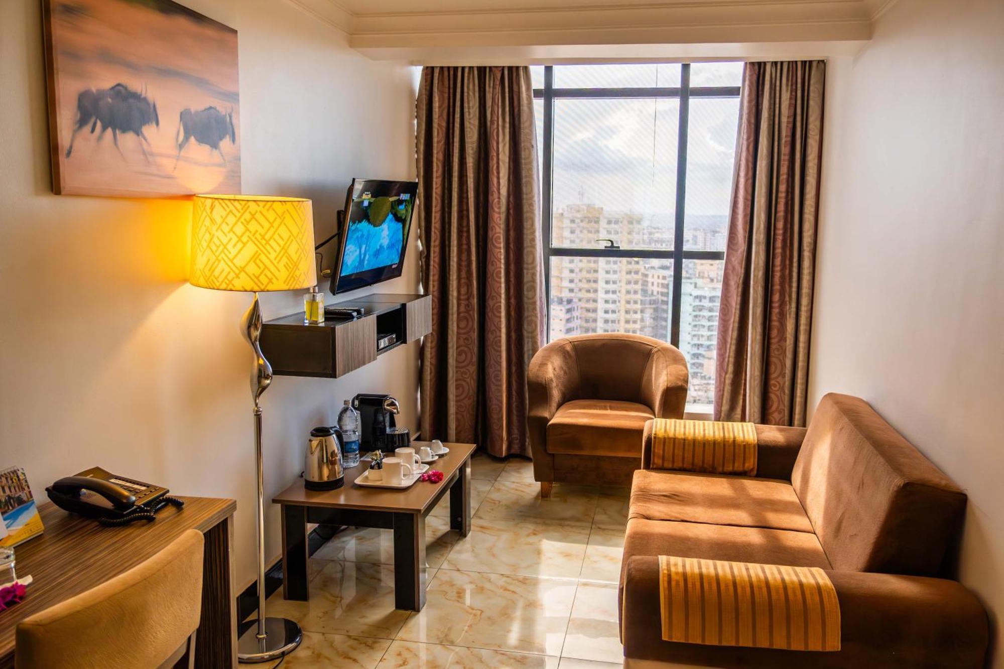 โกลเดน ทิวลิป ดาร์ เอส ซาลาม ซิตี้ เซ็นเตอร์ Hotel ดาร์เอสซาลาม ภายนอก รูปภาพ
