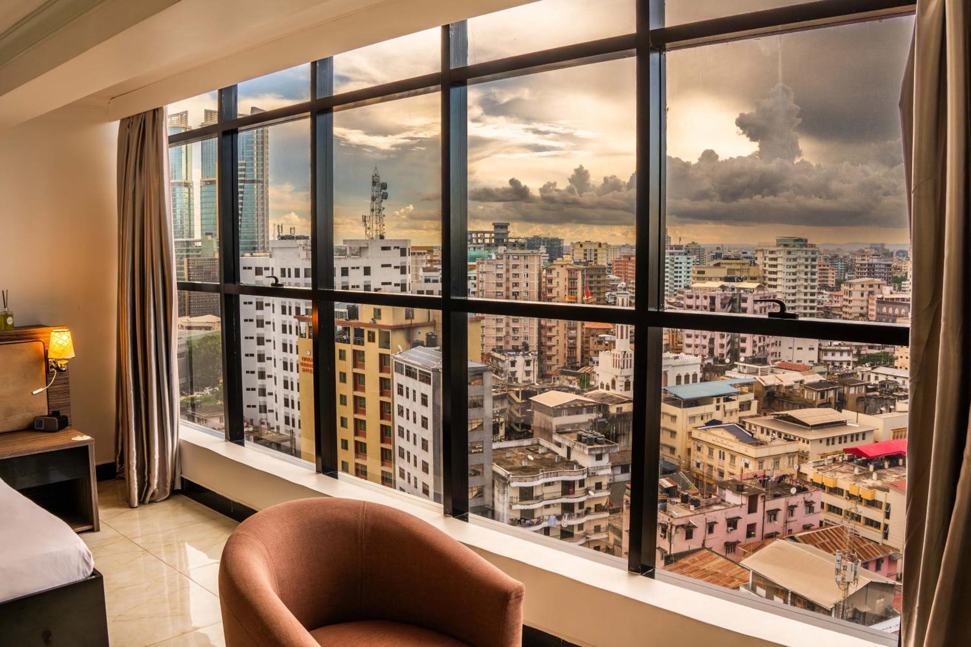 โกลเดน ทิวลิป ดาร์ เอส ซาลาม ซิตี้ เซ็นเตอร์ Hotel ดาร์เอสซาลาม ภายนอก รูปภาพ